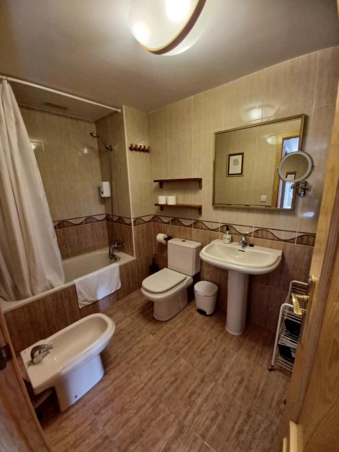 Appartement En El Pleno Centro De Biescas Con Garaje, Ascensor Y Wifi Extérieur photo