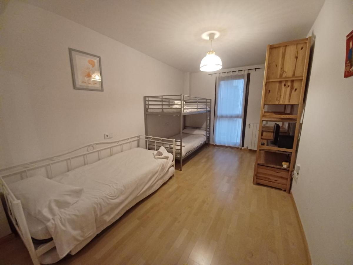 Appartement En El Pleno Centro De Biescas Con Garaje, Ascensor Y Wifi Extérieur photo